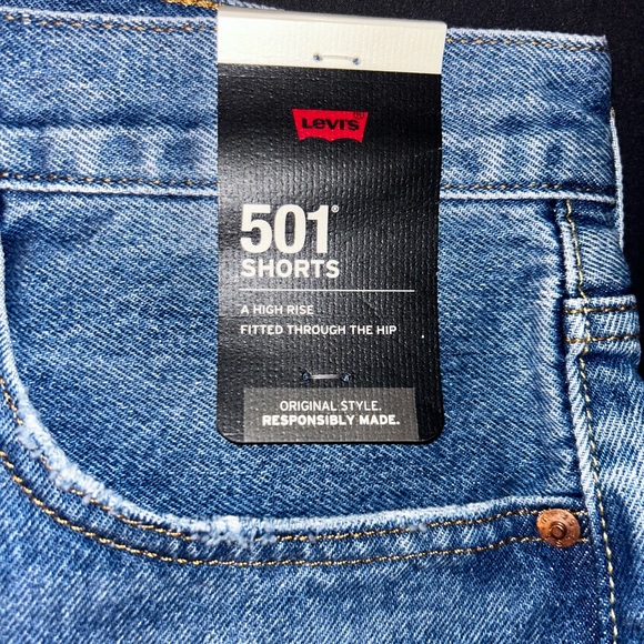 Levi's 501 Original Fit High Rise Women's Shorts - Picture 5 of 7